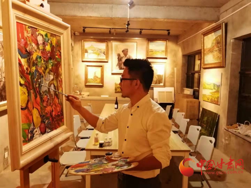 1909年咋建造黃河鐵橋？蘭州大學教師王威用油畫再現(xiàn)百年往事