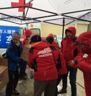 車內(nèi)乘客突發(fā)疾病駕駛員施援及時(shí)送醫(yī)