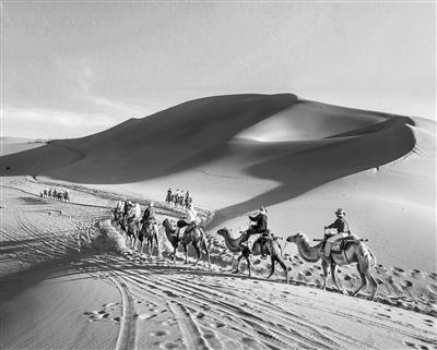 敦煌鳴沙山 月牙泉 雅丹地質(zhì)公園 玉門關景區(qū)今日起恢復對外開放