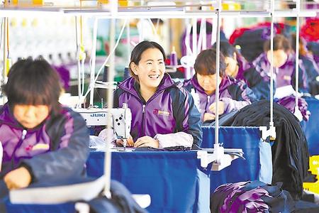 【抓“六穩(wěn)” 促“六?！薄糠€(wěn)就業(yè)有良策 保就業(yè)出實(shí)招——甘肅省全力以赴支持穩(wěn)定就業(yè)確保就業(yè)形勢(shì)總體穩(wěn)定