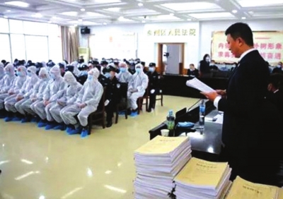 天水秦州區(qū)開審18人涉惡案 被控涉嫌敲詐勒索、尋釁滋事、開設(shè)賭場(chǎng)等