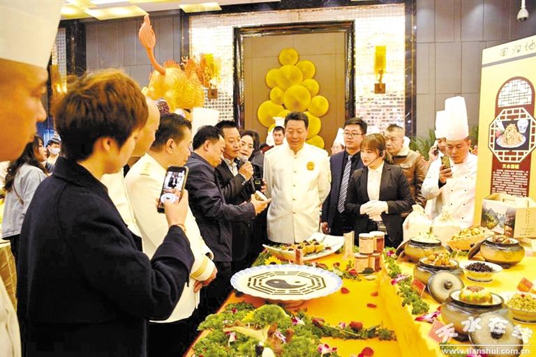隴菜藝術(shù)盛典聚焦隴菜經(jīng)濟新成就——中國烹飪大師、甘肅省隴菜協(xié)會會長趙長安專訪