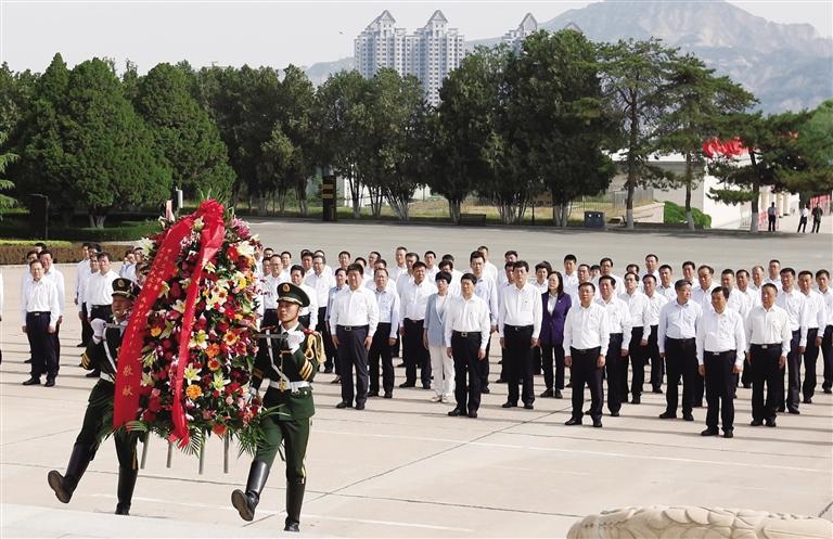 蘭州市委理論學(xué)習(xí)中心組黨史學(xué)習(xí)教育暨市級領(lǐng)導(dǎo)干部專題讀書班開班把牢前進方向 展示擔(dān)當(dāng)作為開創(chuàng)發(fā)展新局面