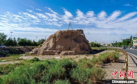 圖為沙州郡城遺址公園古遺址?！⊥醣筱y 攝