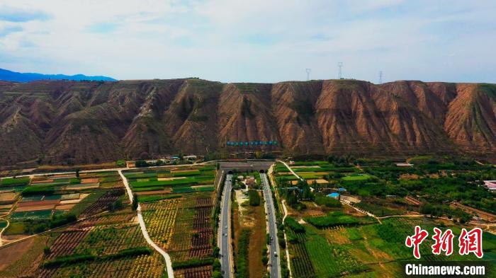 甘肅榆中造養(yǎng)結(jié)合十數(shù)年荒山改綠 野生動物?！奥睹妗?>
        </a><em>甘肅榆中造養(yǎng)結(jié)合十數(shù)年荒山改綠 野生動物?！奥睹妗?/em></li>
    <li><a  target=