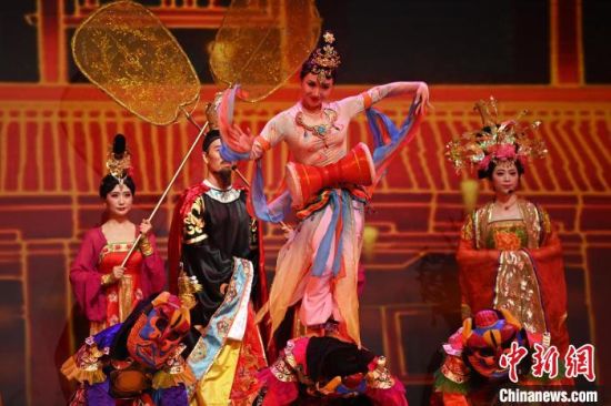 2023年第六屆敦煌文博會期間，系列演藝上演。(資料圖)李亞龍 攝